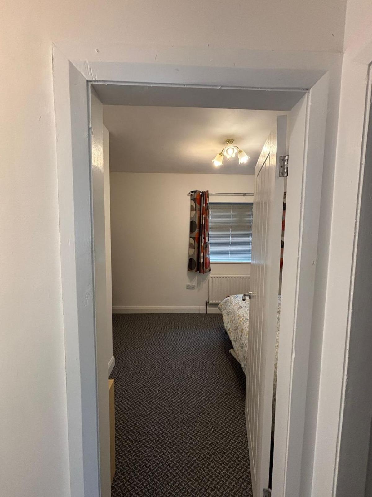 Stylish & Cozy 2-bed Entire Belfast