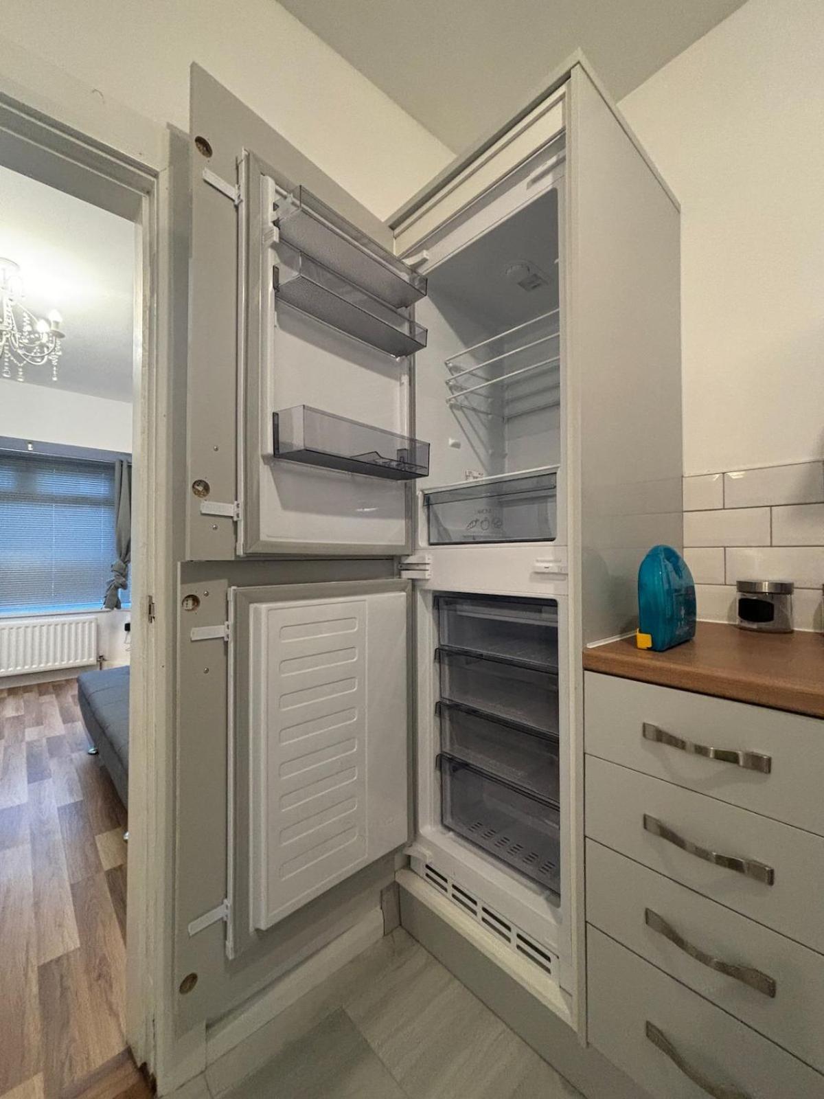 Stylish & Cozy 2-bed Entire